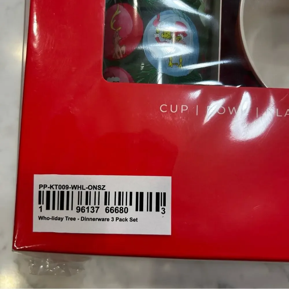 New in Box Posh Peanut X The Grinch Dr.Seuss 3‎ Piece Cup Bowl Plate Set